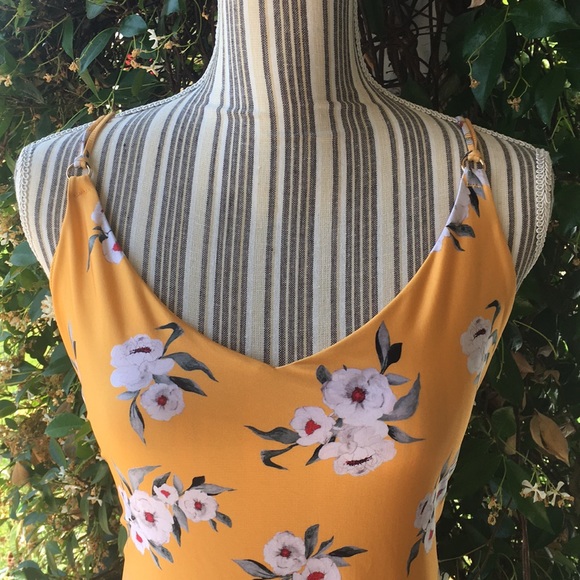 - 🎉2X HP🎉 TOPSHOP POSIE FLORAL ONE PIECE SWIMSUIT! - Picture 5 of 8